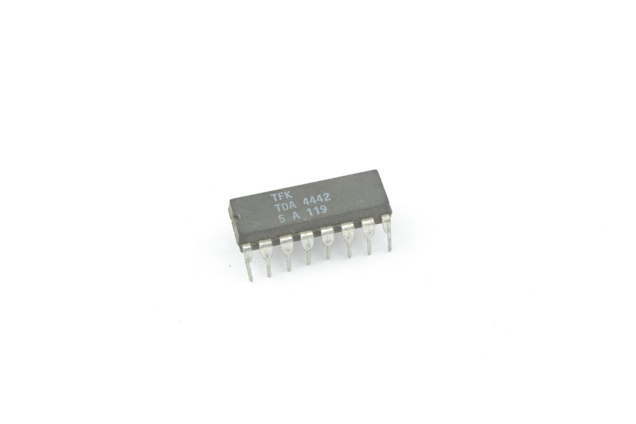 

Микросхема TDA4442