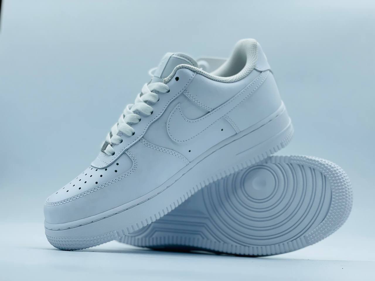 

Кеды мужские Nike Air Force 1 NFS1 белый 40 RU, Air Force 1