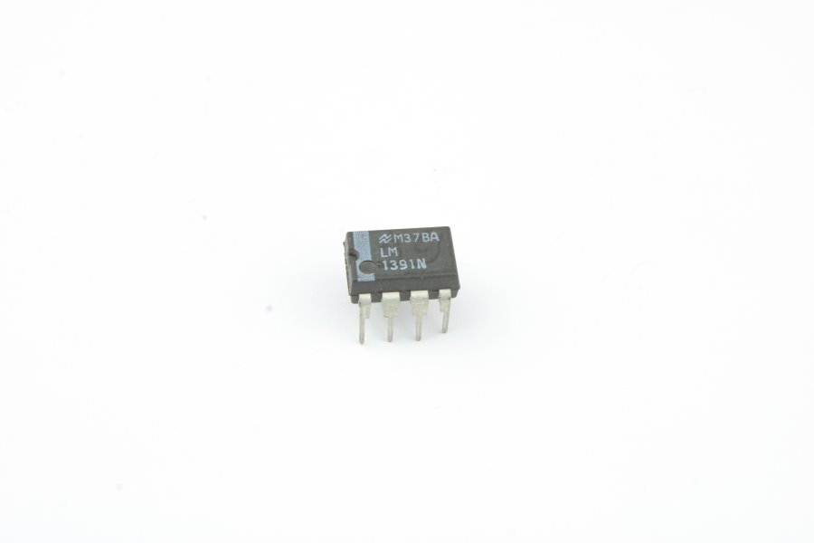

Микросхема LM1391N