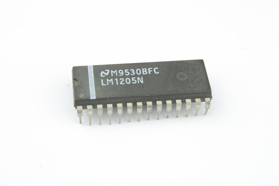 

Микросхема LM1205N