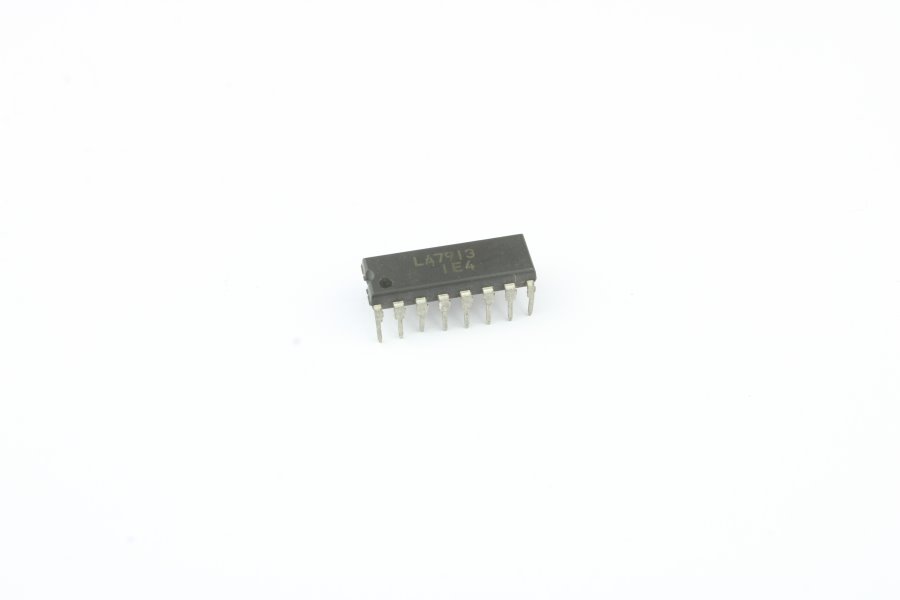 

Микросхема LA7913