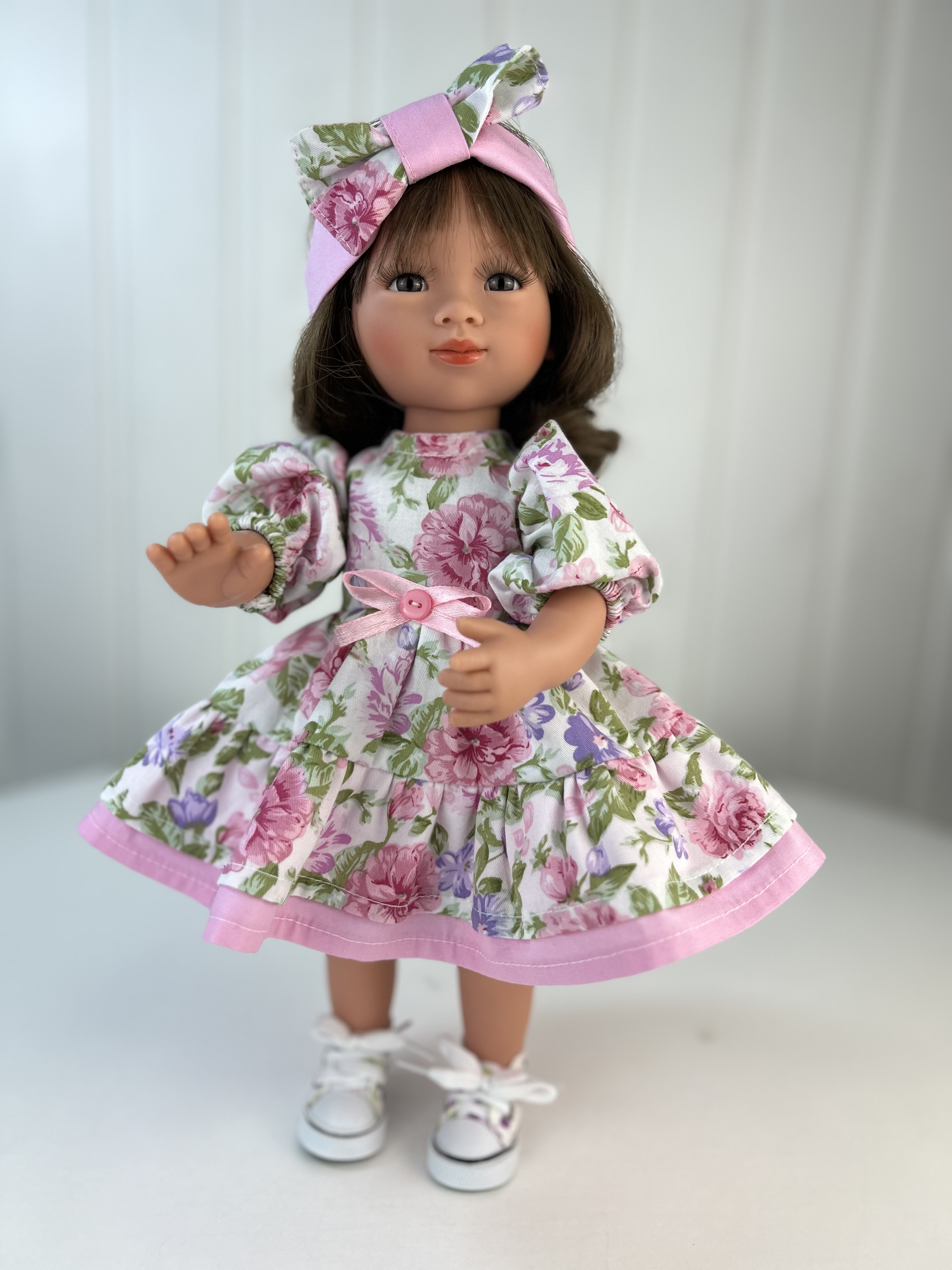 Кукла TuKiTu Селия, брюнетка, 34 см, 22319K66