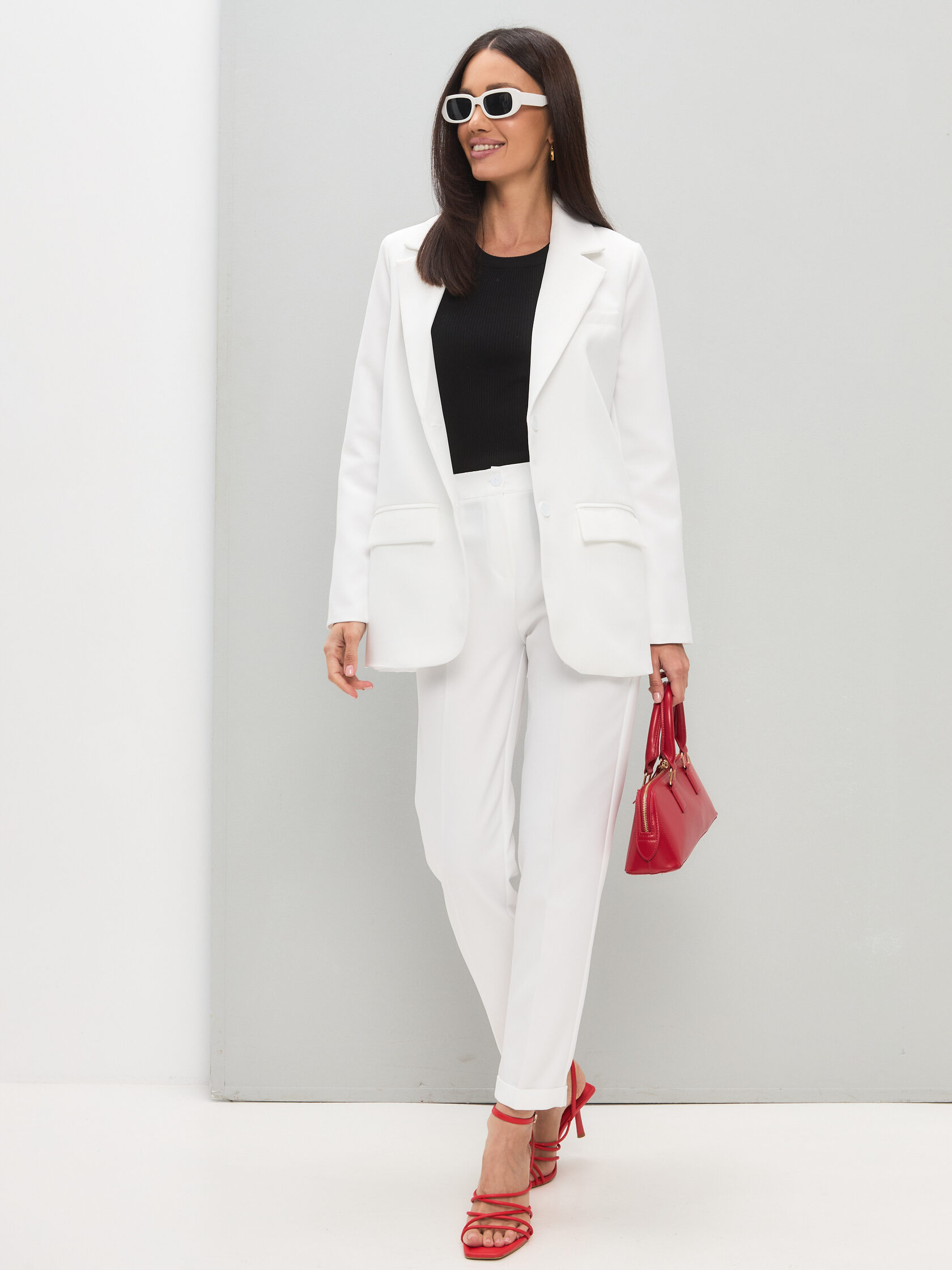 

Костюм женский DAZZLE STYLE Белла белый 42 RU, Белла