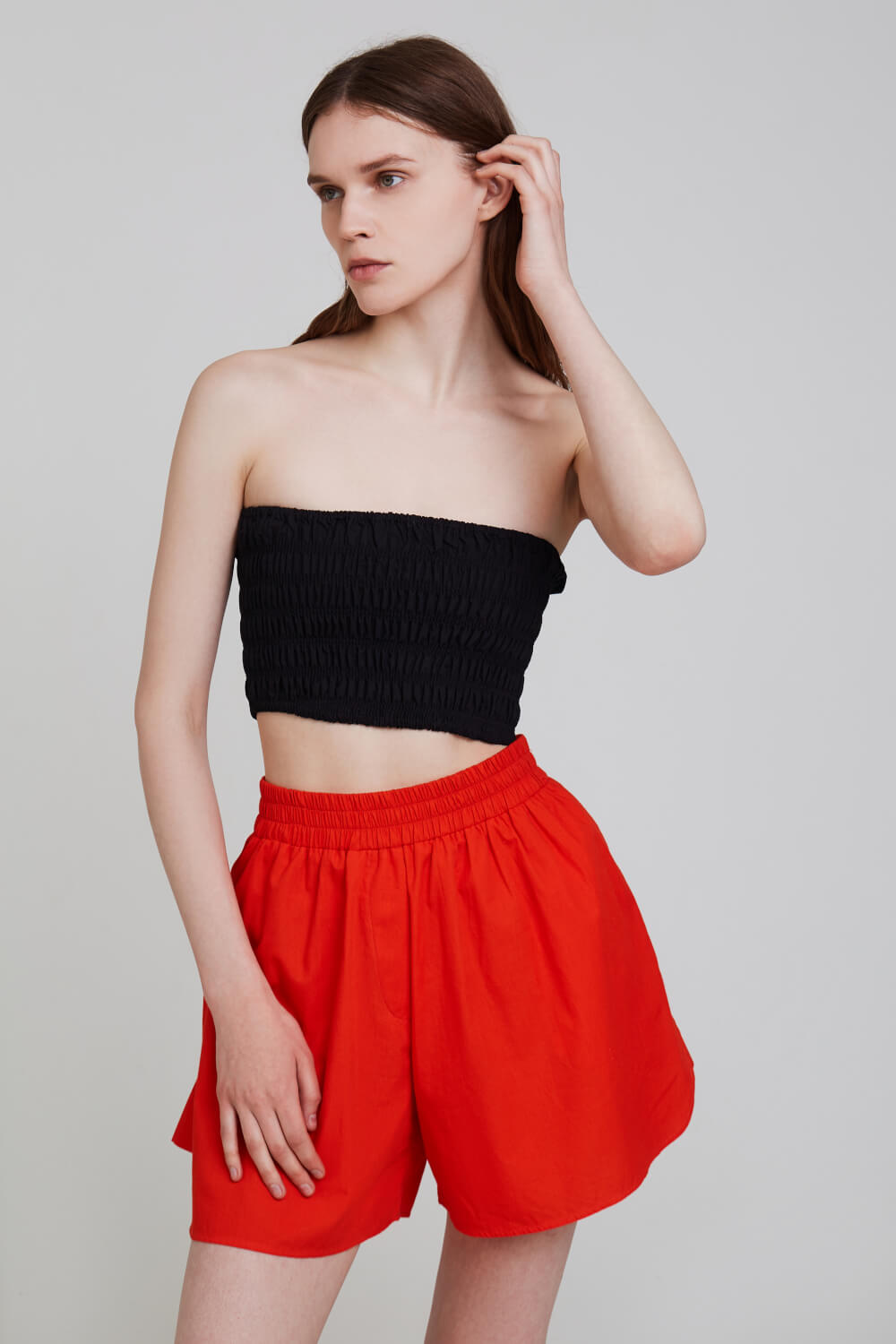 

Топ женский Incity 1.1.1.22.01.04.02137 черный XS, 1.1.1.22.01.04.02137