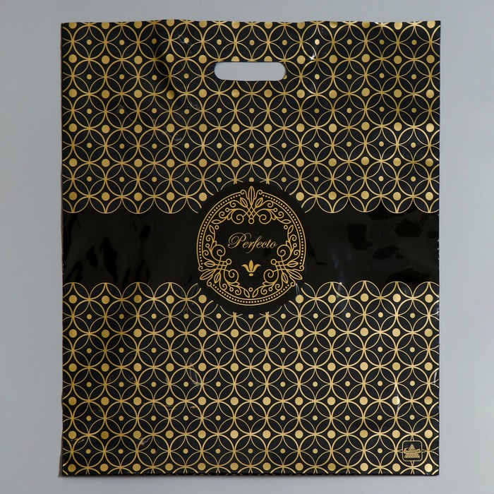 

Пакет "Перфекто Квадро", полиэтиленовый с вырубной ручкой, 90 мкм 42 х 48 см, Пакеты люкс с ламинацией