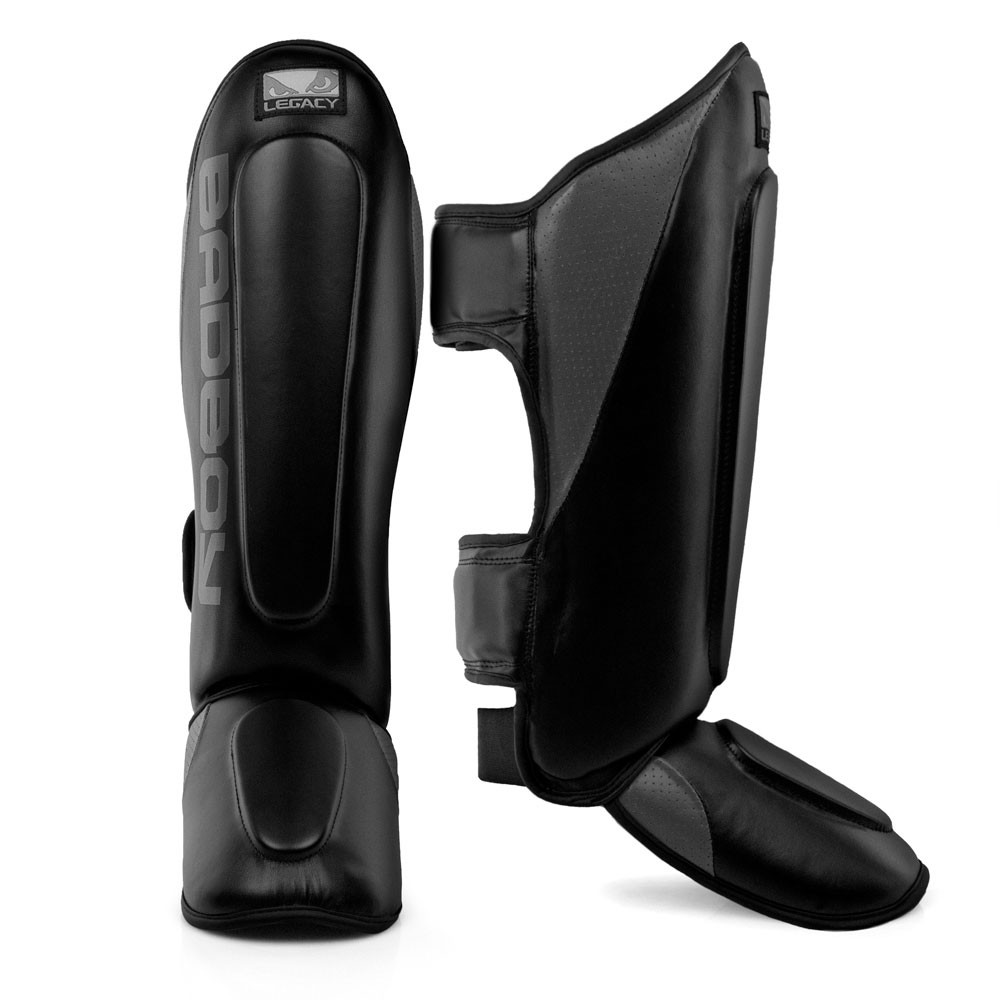 

Щитки Bad Boy Legacy Prime Thai Shin Guards - Black/Grey L/XL