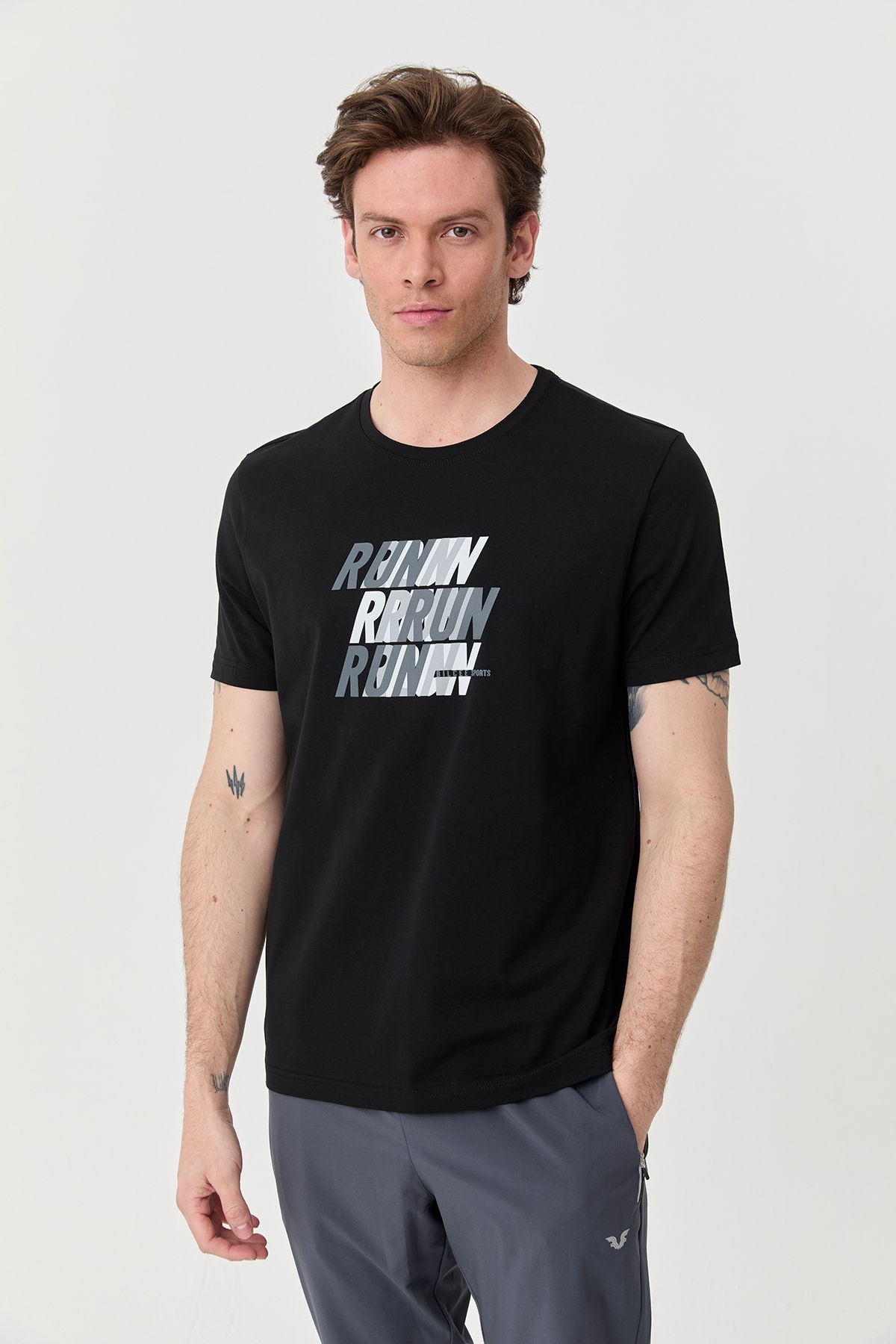 

Футболка мужская Bilcee Men Knitting T-Shirt черная S, Черный, Men Knitting T-Shirt
