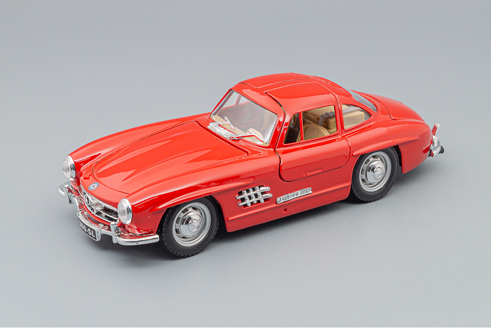 

Модель коллекционная BBURAGO Mercedes-benz 300SL coupe (W198) (1954), red, Красный