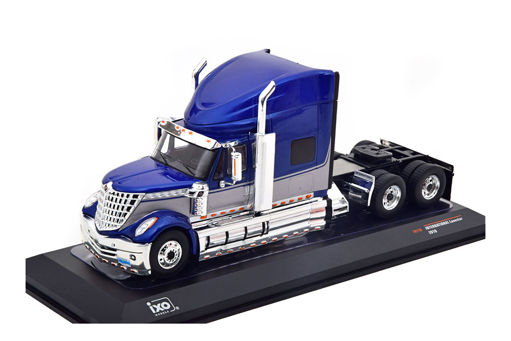 

Модель коллекционная IXO International lonestar седельный тягач синий с серебристым