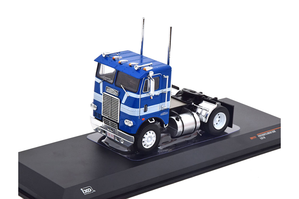 

Модель коллекционная IXO Freightliner coe 1976 седельный тягач синий с белым