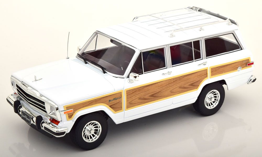 

Модель коллекционная KK-SCALE Jeep grand wagoneer 1989 white, Белый