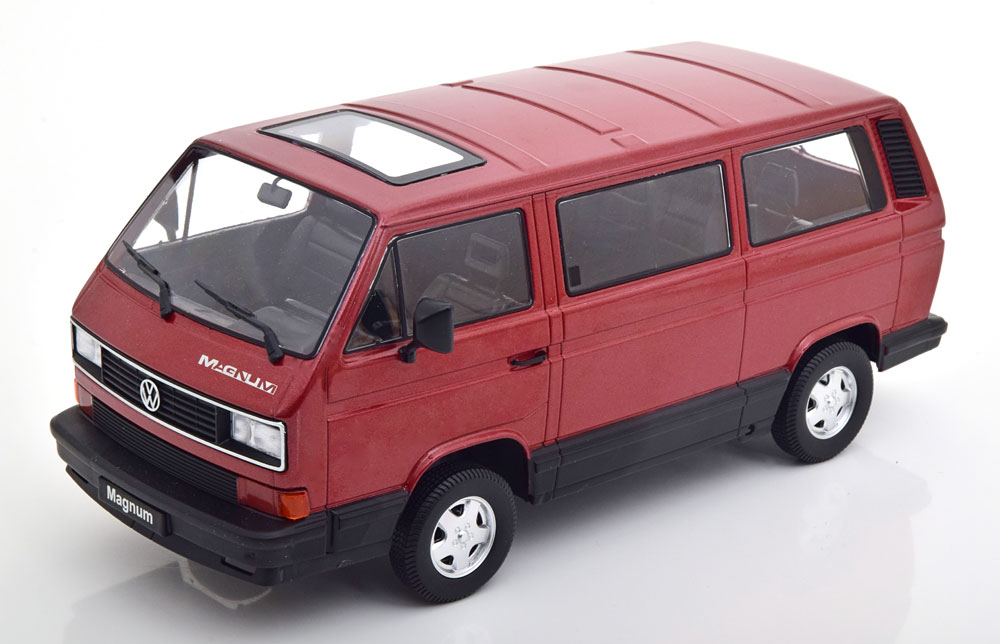 Модель коллекционная KK-SCALE Vw T3 multivan magnum 1987 red metallic