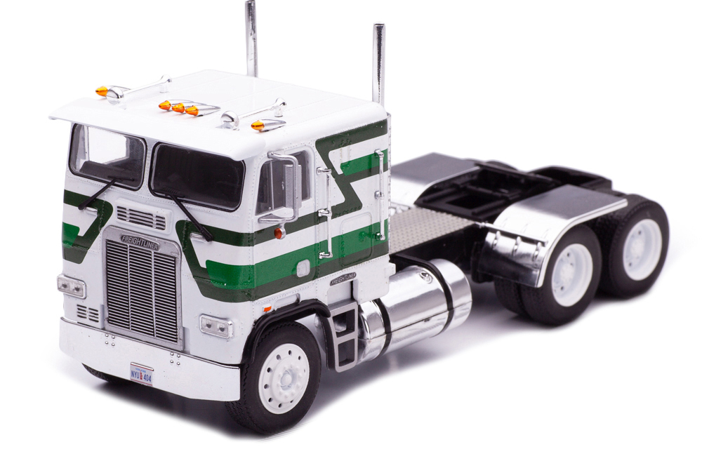 

Модель коллекционная IXO Freightliner fla 1993 white green