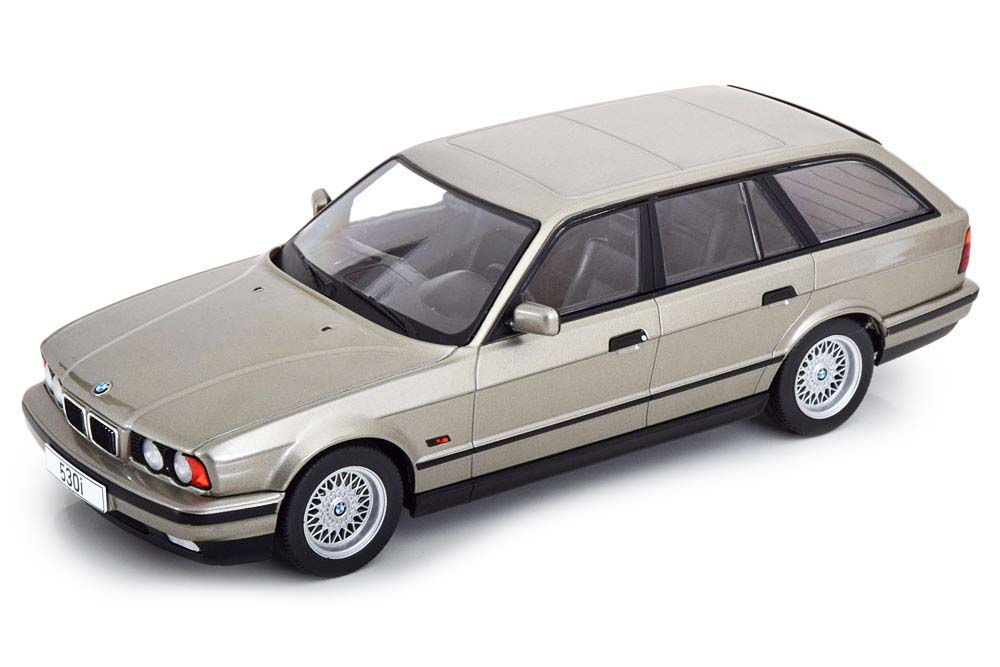 Модель коллекционная MCG Bmw 5ER serie E34 touring light grey metallic