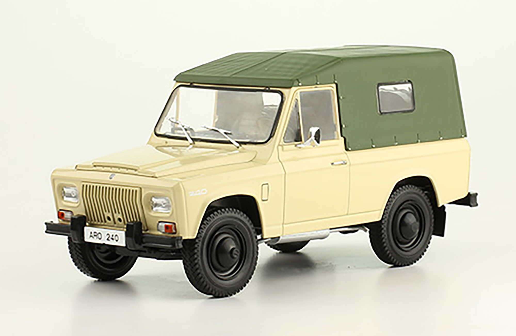 Aro 240 1972-2006 beige / аро 240 (легендарные советские автомобили #85)