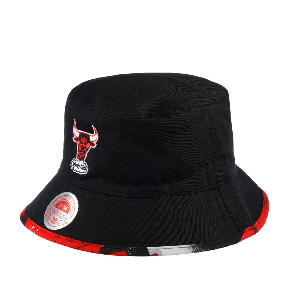 Панама унисекс MITCHELL NESS HBKB2994-CBUYYPPPBLCK Chicago Bulls NBA черная, р. 60