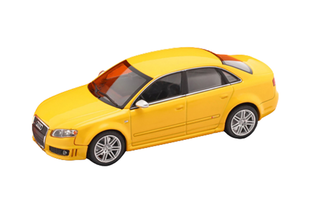 

Модель коллекционная MAXICHAMPS Audi RS4 2004 yellow, Желтый