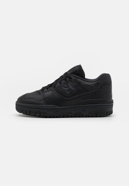 

Кеды мужские New Balance 550 Unisex черные 45.5 EU (доставка из-за рубежа), Черный, 550 Unisex