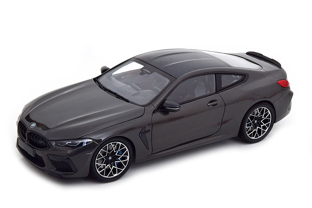 

Модель коллекционная Bmw M8 competition 2023 grey metallic / бмв М8 компетишн серый
