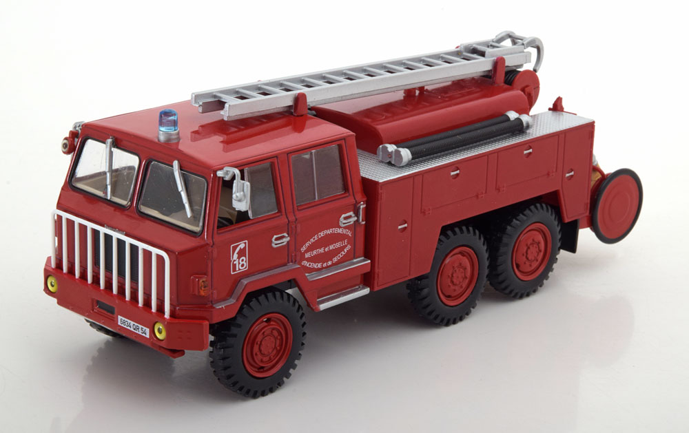 Модель коллекционная ATLAS Berliet ff 6X6 fpt hr fire engine france red