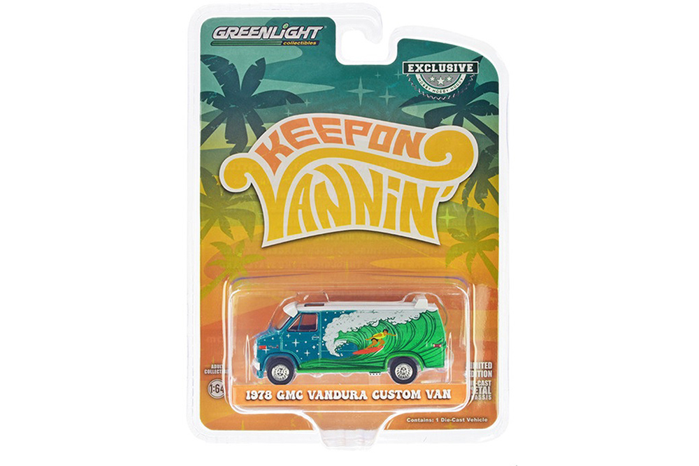 Модель коллекционная GREENLIGHT Gmc vandura custom van surf decoration 1978