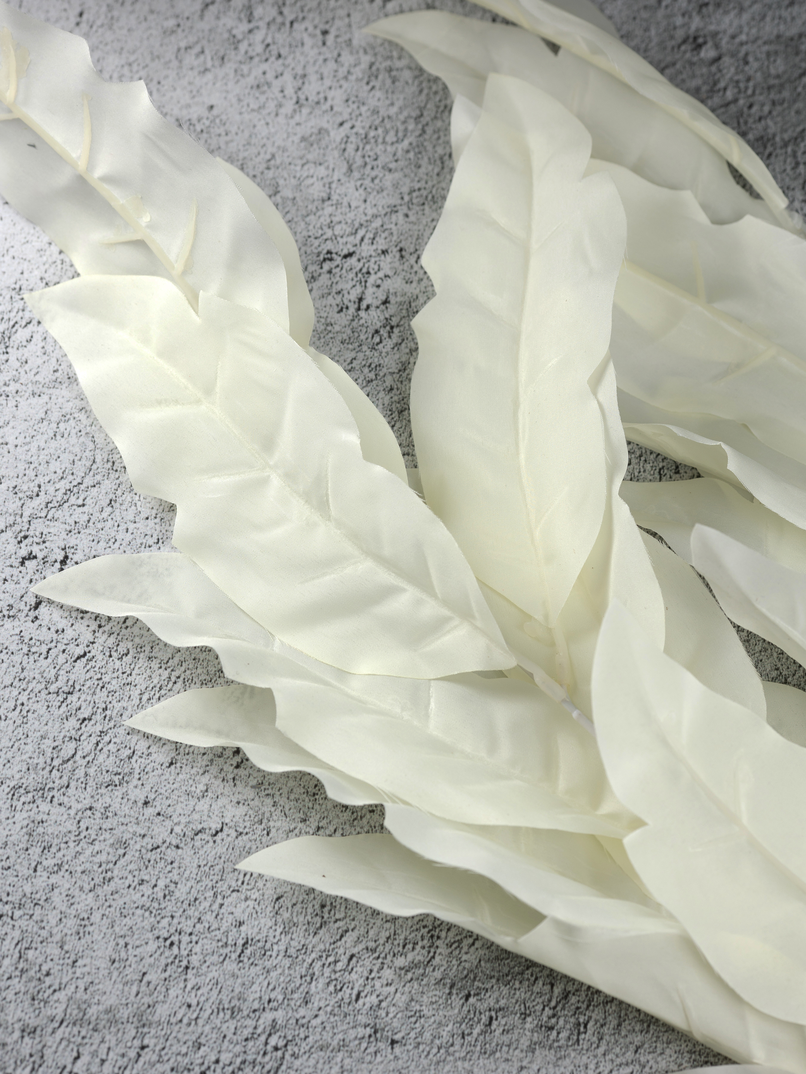 Декоративные ветки Color Si белые 3 штуки