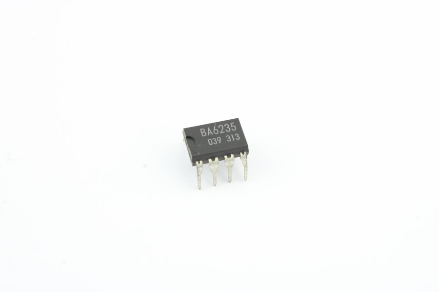 

Микросхема BA6235