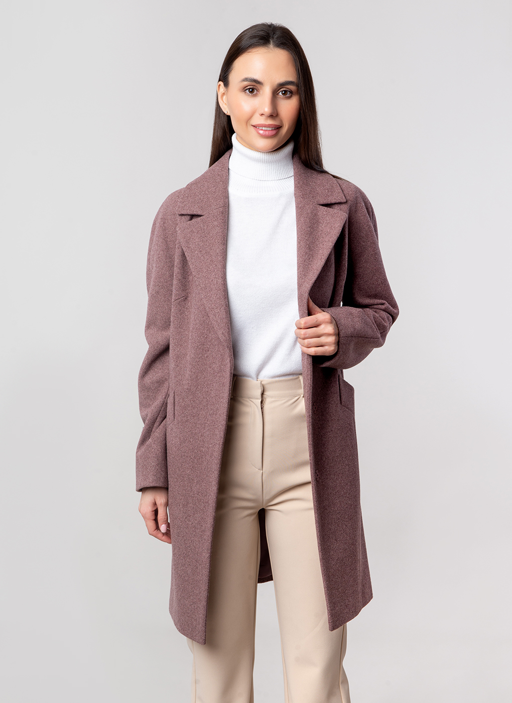 Пальто женское Каляев 52350 бежевое 46 RU