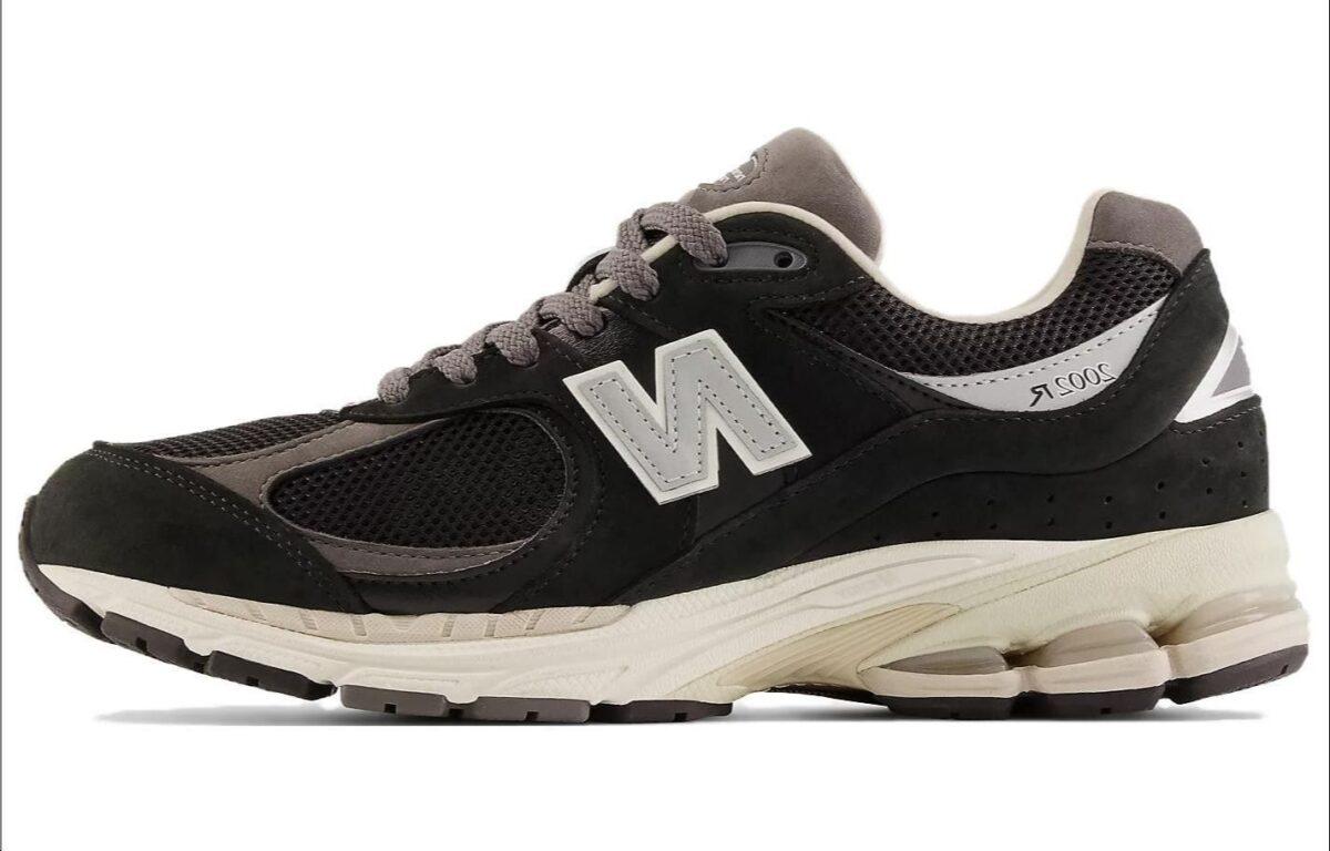 

Кроссовки унисекс New Balance NB 2002R черные 45 EU, Черный, NB 2002R