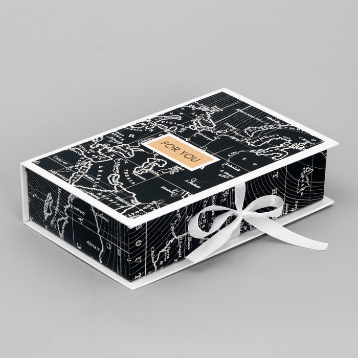 

Коробка - книга Карта мира, 20 х 12.5 х 5 см, Черный;белый