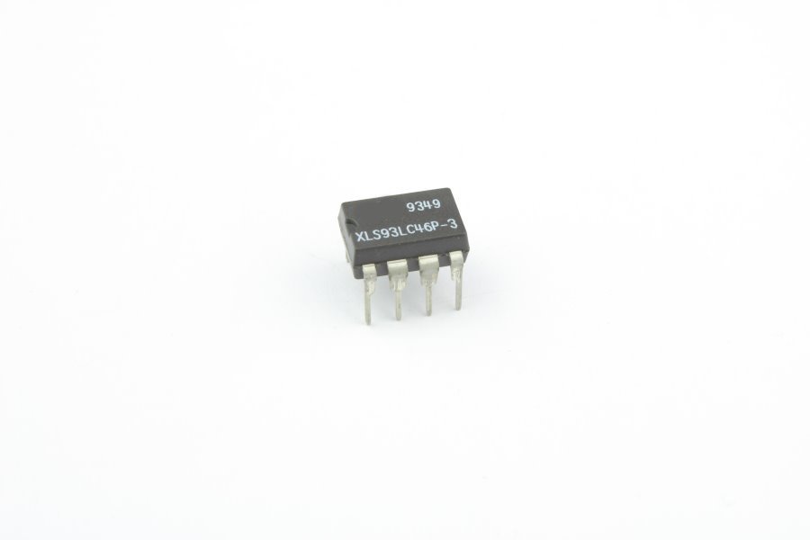 

Микросхема 93C46P3