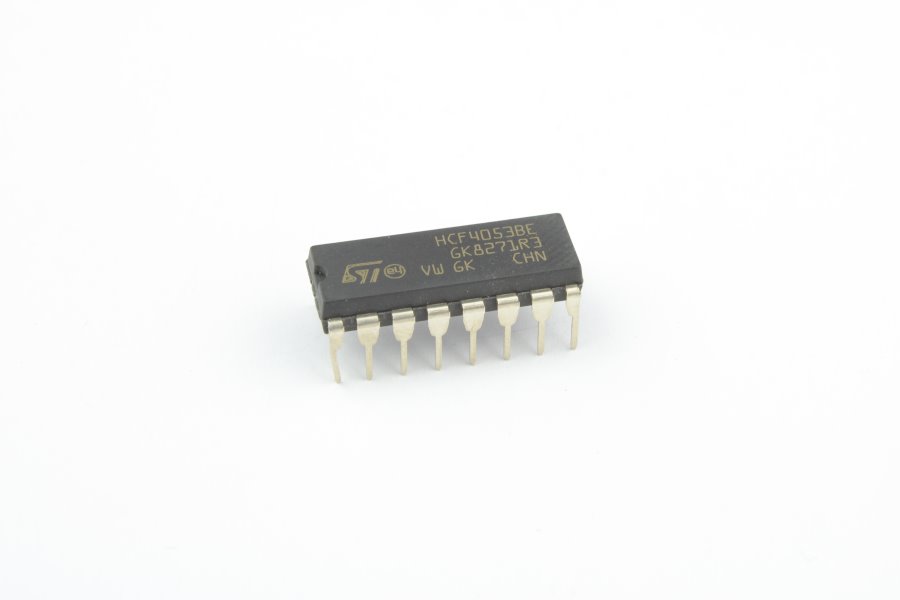 

Микросхема 4053 DIP
