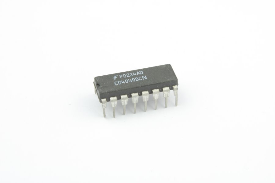

Микросхема 4040B