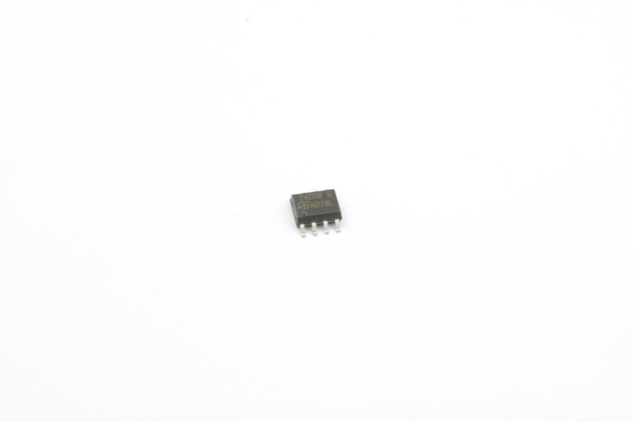 

Микросхема 24C08WMN6 SMD