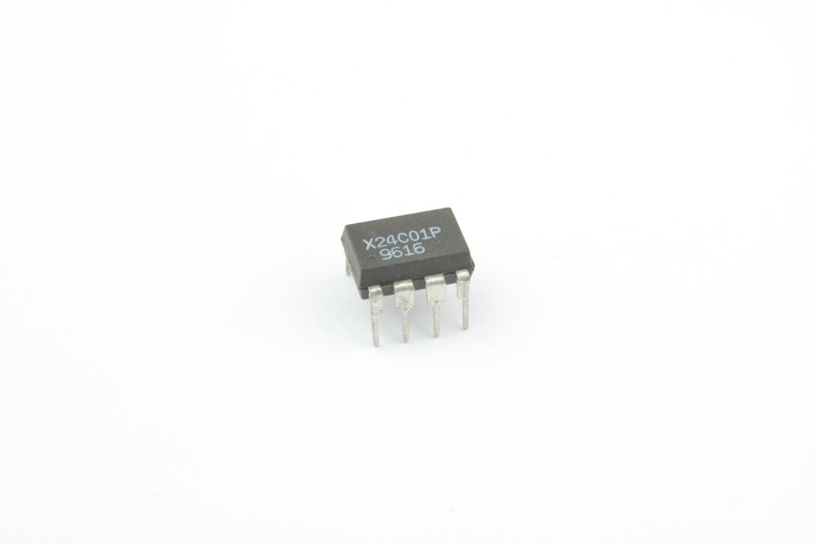 

Микросхема 24C01P