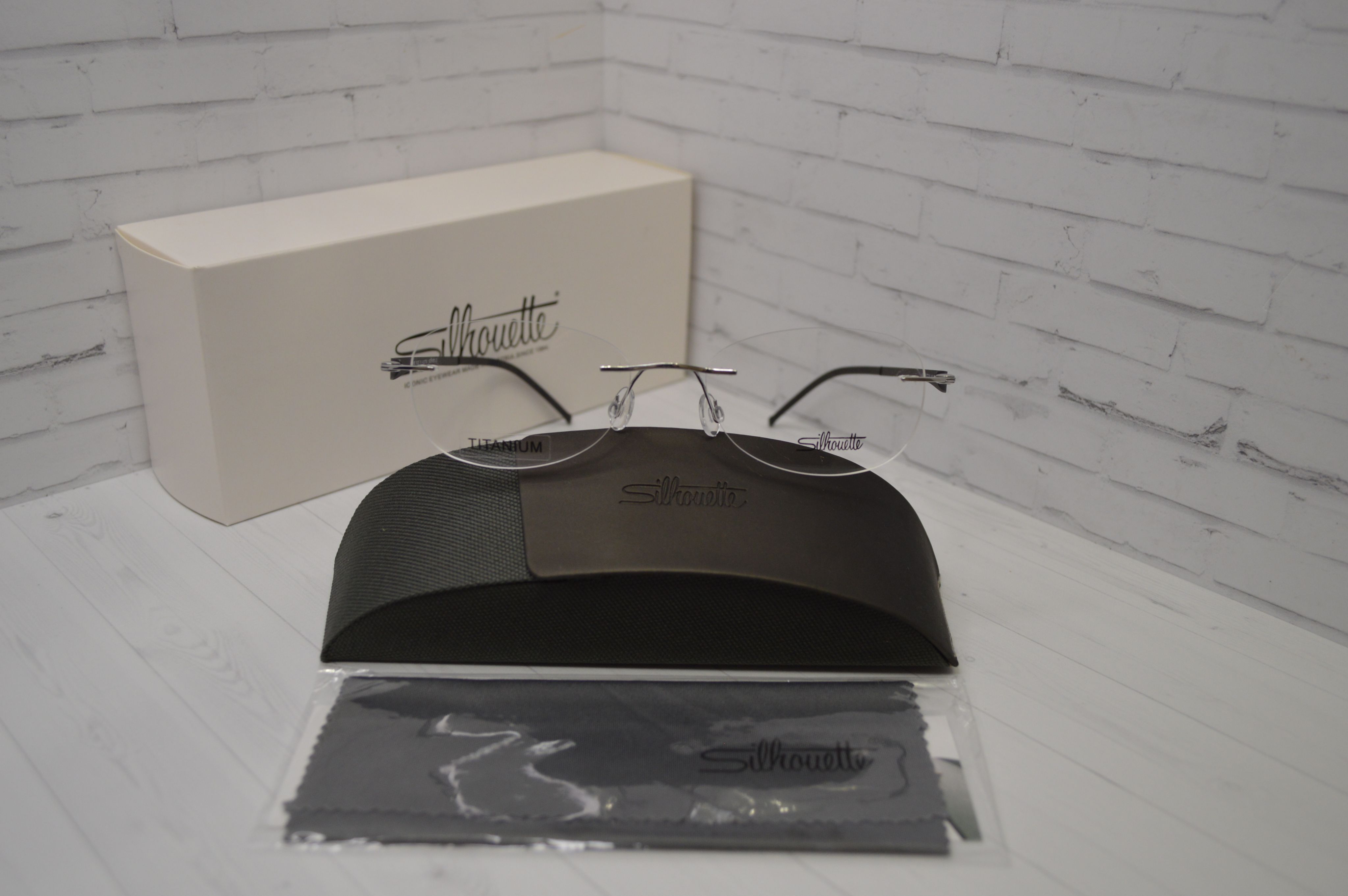 

Оправа для очков унисекс Silhouette OL-OM-Silhouette-5003-C3 серебристая, OL-OM-Silhouette-5003-C3
