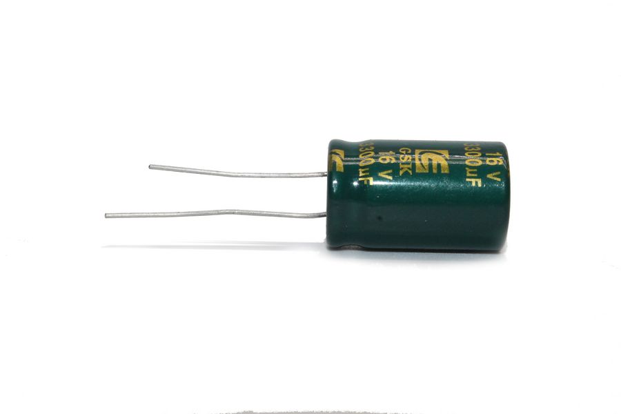 

Конденсатор 3300/16V 105C d13 h21