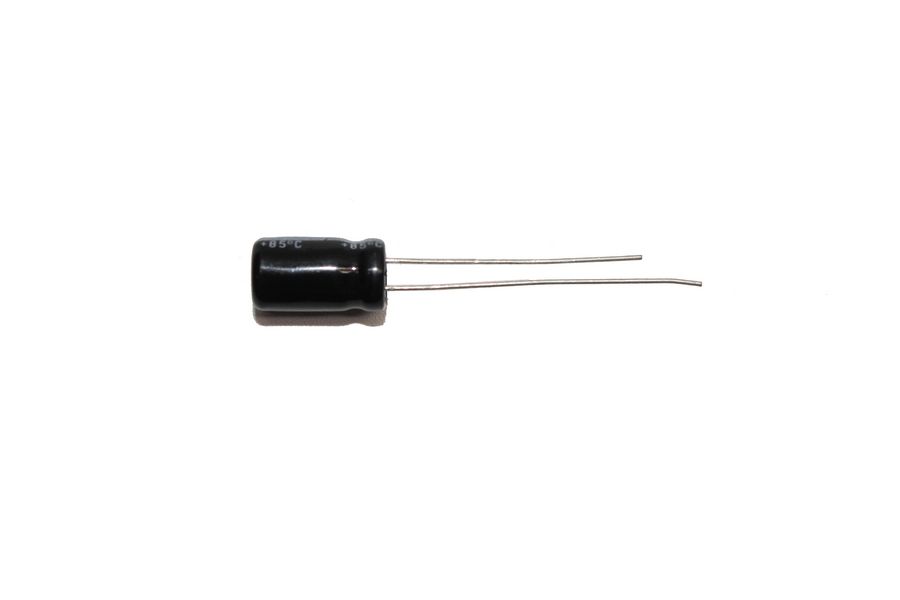 

Конденсатор 33/50V d6 h12 85С