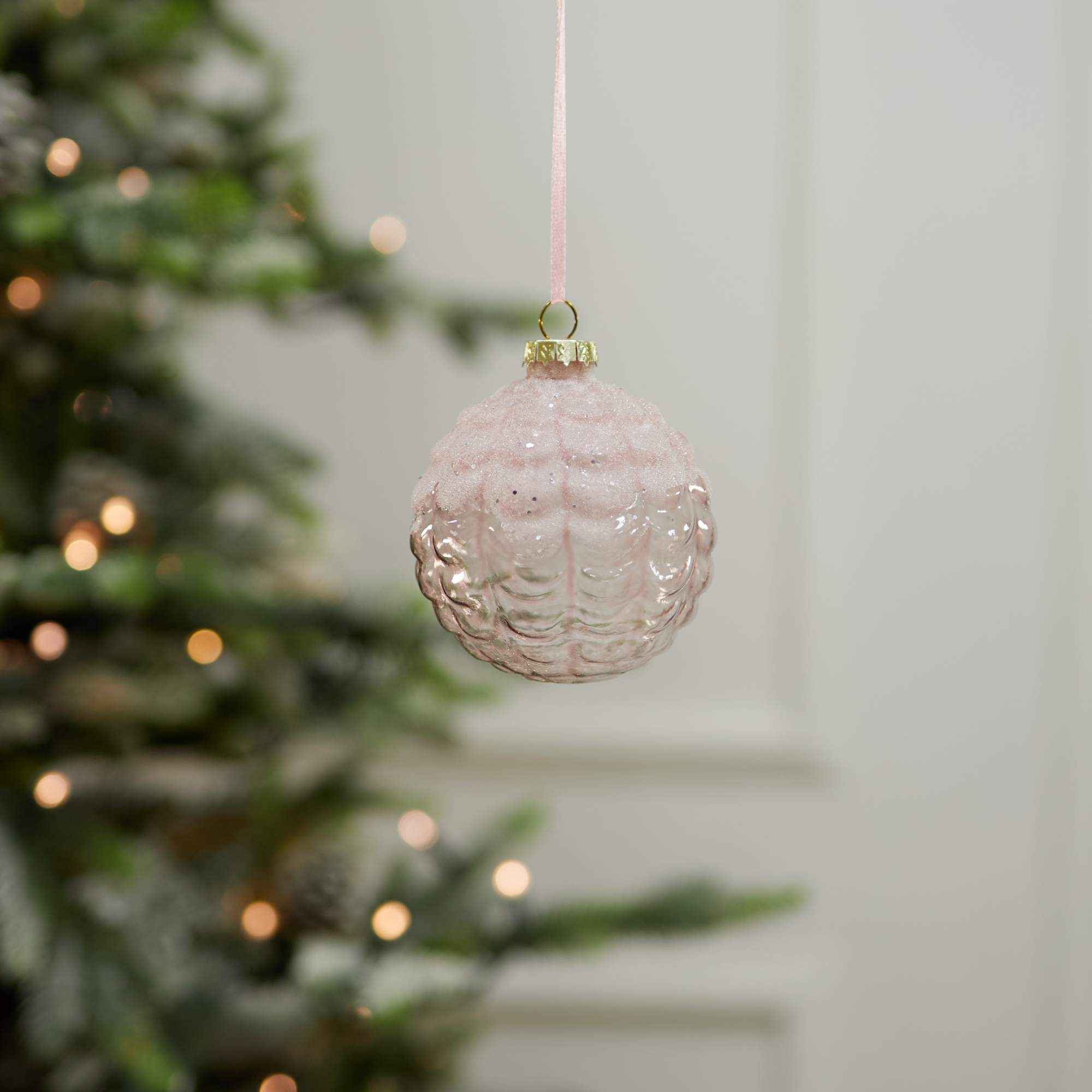 Елочная игрушка Лавка чудес Розовая нежность 1 штука розовый 490₽