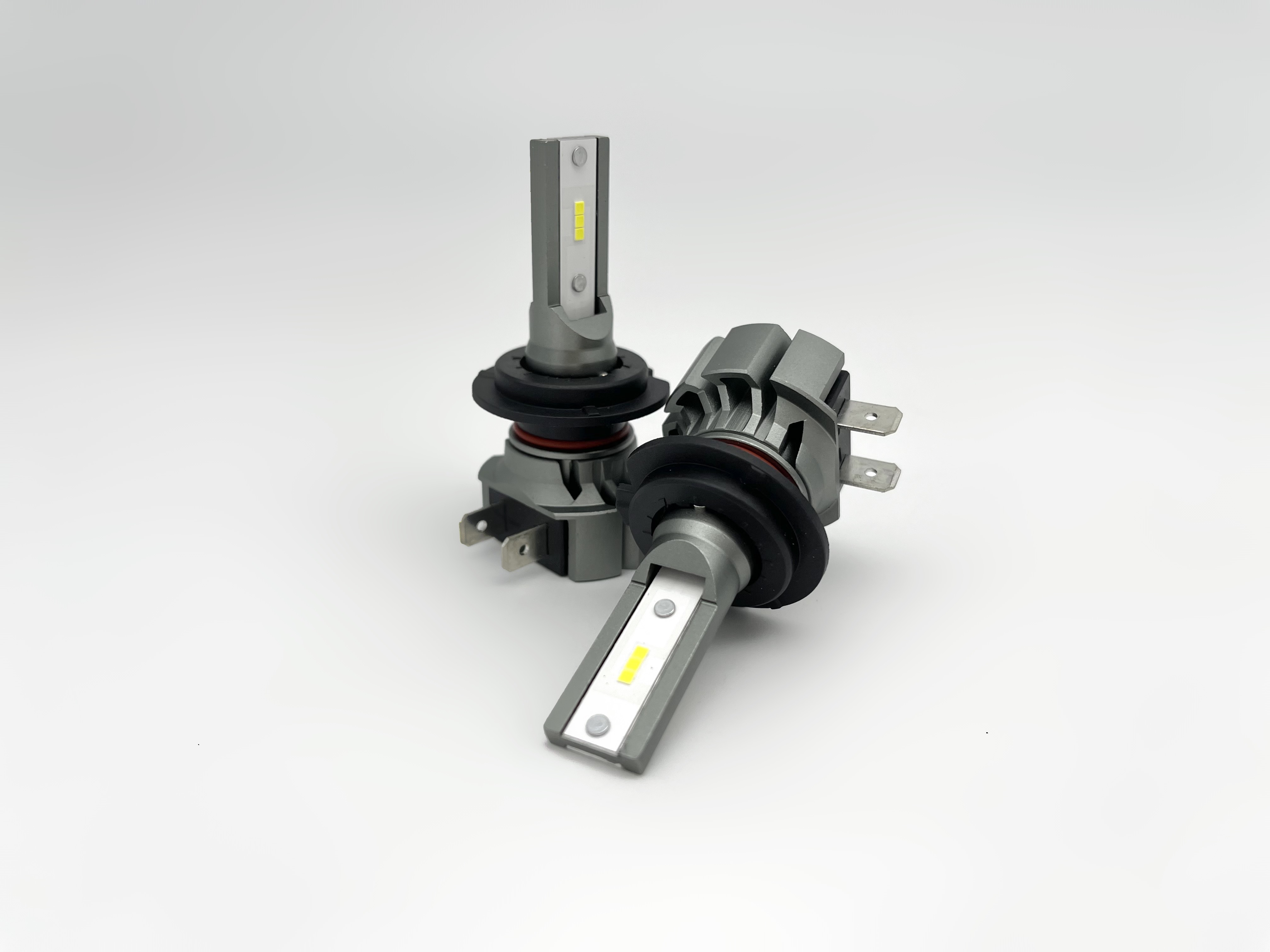 

LED лампы LED compact 5200LM-6000K-34W/H7
