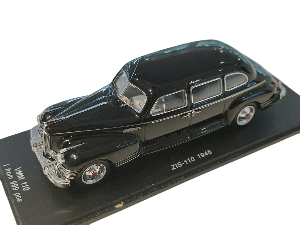 

Модель коллекционная SPARK Zis 110 1945 черный (бокс может иметь потертости или трещины)