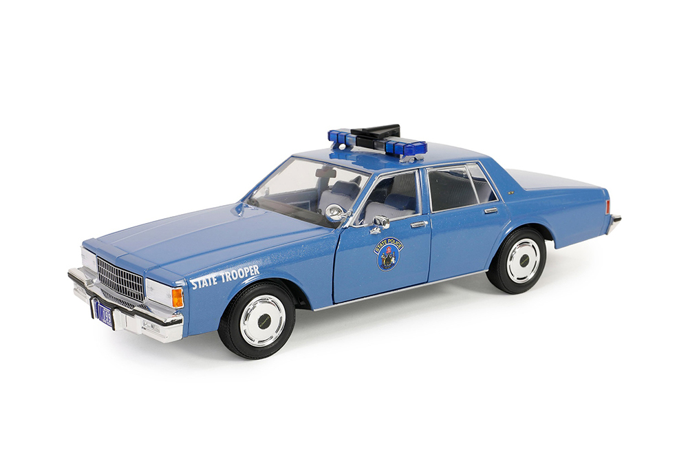 

Модель коллекционная GREENLIGHT Chevrolet caprice "maine state police" 1990