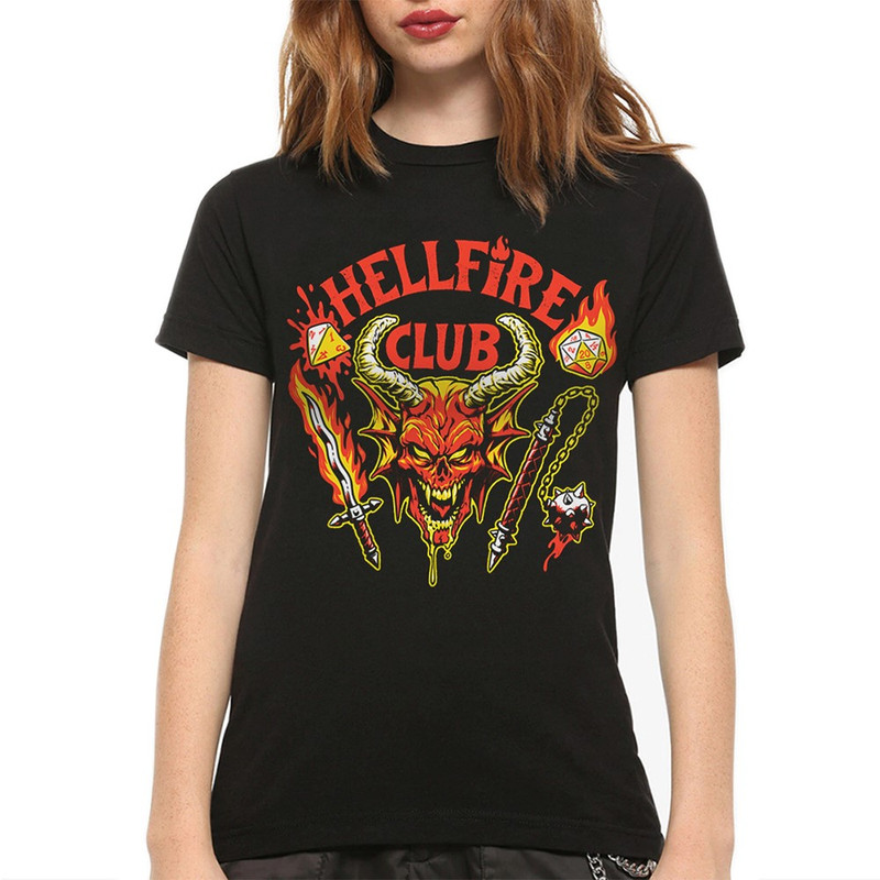 

Футболка женская Dream Shirts Stranger Things Hellfire Club -1 черная L, Черный, Stranger Things Очень странные дела Hellfire Club -1