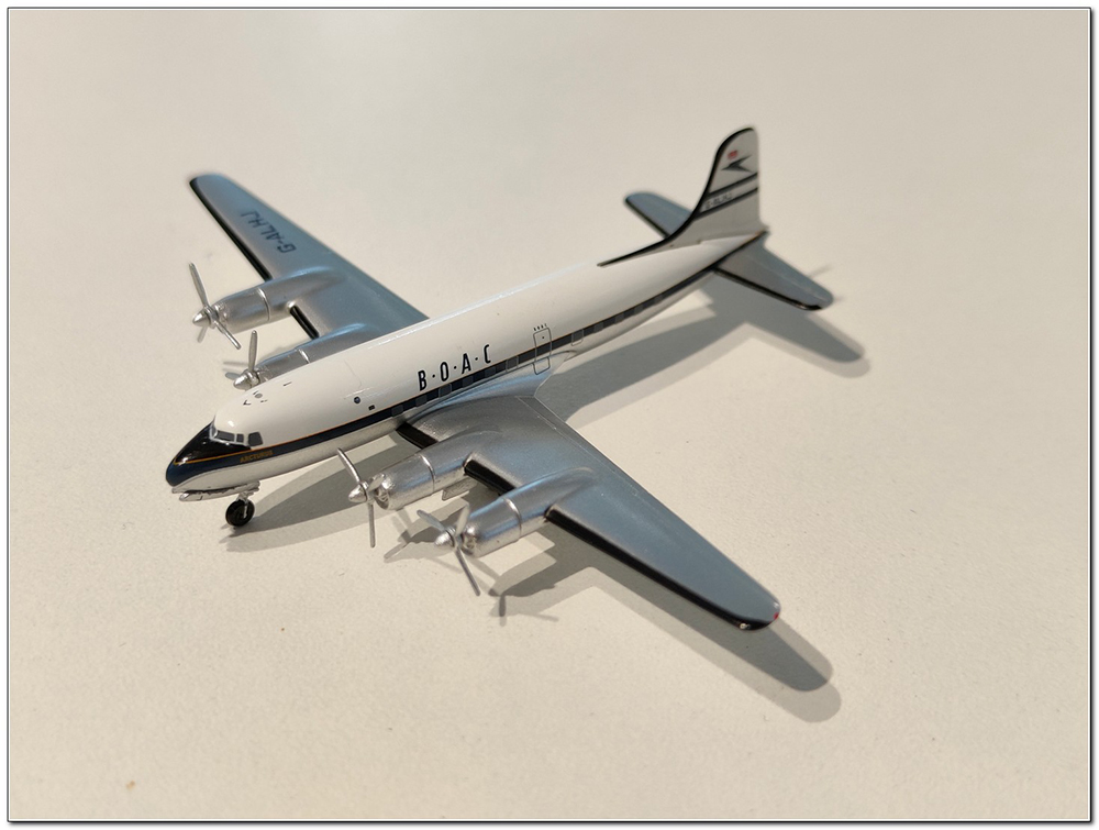 

Модель коллекционная AEROCLASSICS Canadair C-4 argonaut boac g-alhj (длина 7,14 см), Белый