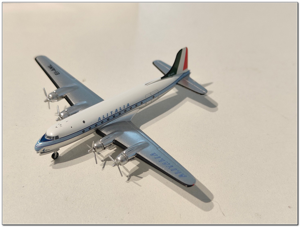 Модель коллекционная AEROCLASSICS Douglas DC-4 alitalia ei-anl (длина 7,15 см)