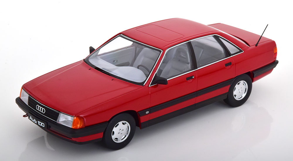 Модель коллекционная TRIPLE 9 Audi 100 C3 saloon 1989 red