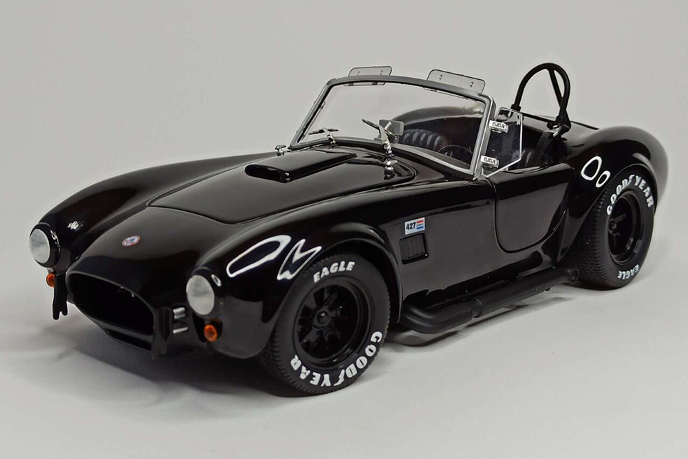 Модель коллекционная KYOSHO Shelby cobra 427 s/c kyosho 1:18