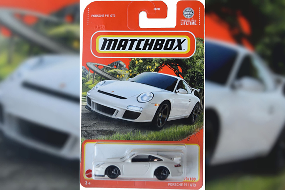 Модель коллекционная MATCHBOX Porsche 911 GT3, white