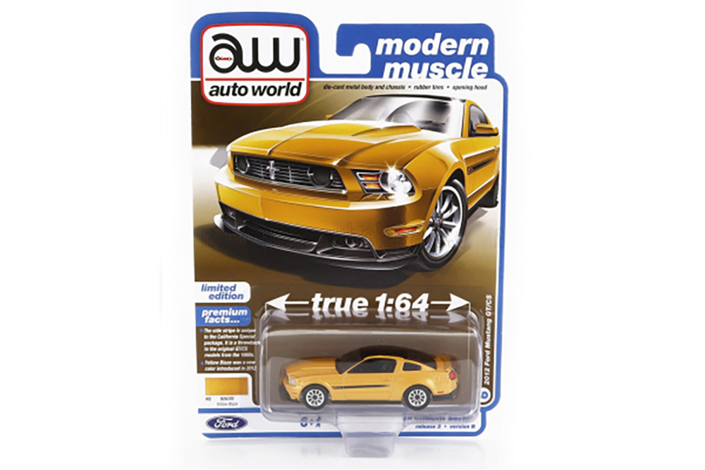 Модель коллекционная AUTO WORLD Ford mustang gt/cs coupe (2012), yellow