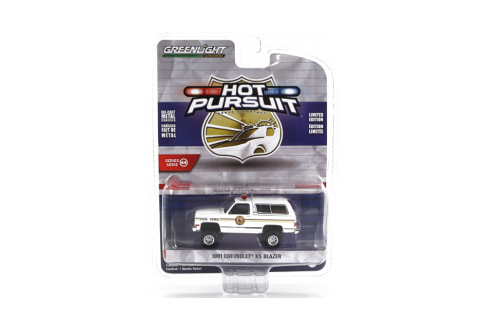 

Модель коллекционная GREENLIGHT Chevrolet K5 blazer 4X4 "north dakota state patrol" 1991, Белый